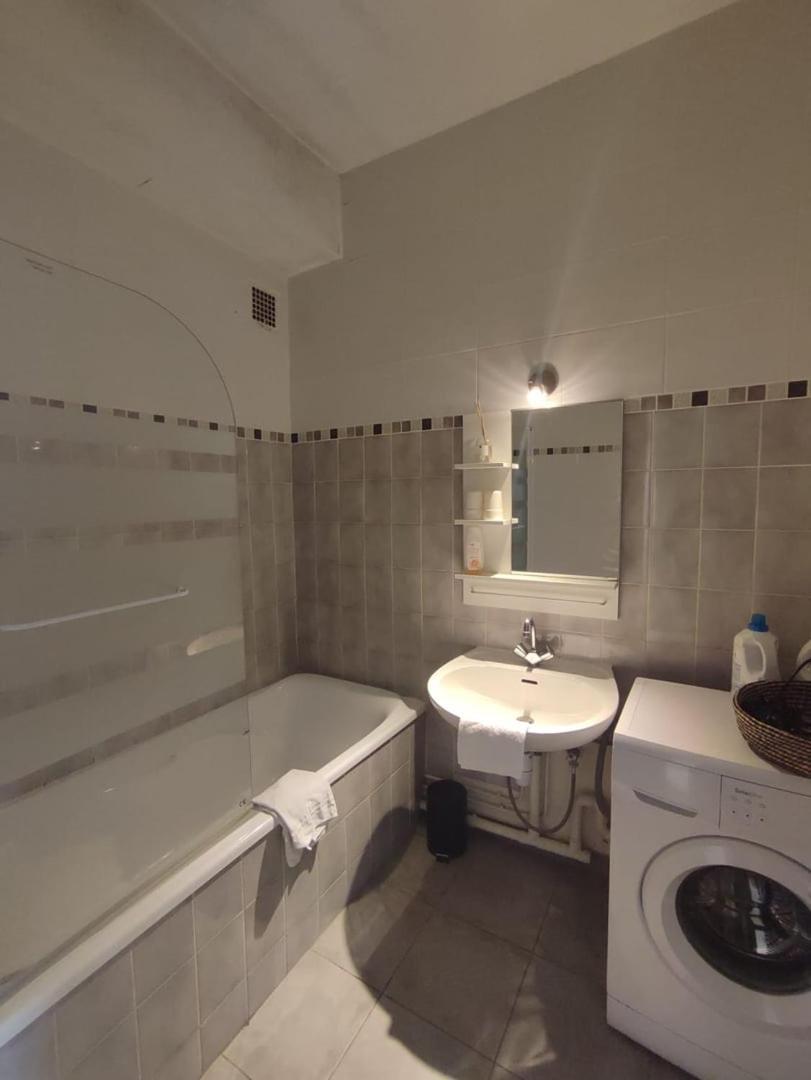La Cour D'Ecole A Tours Apartment Bagian luar foto